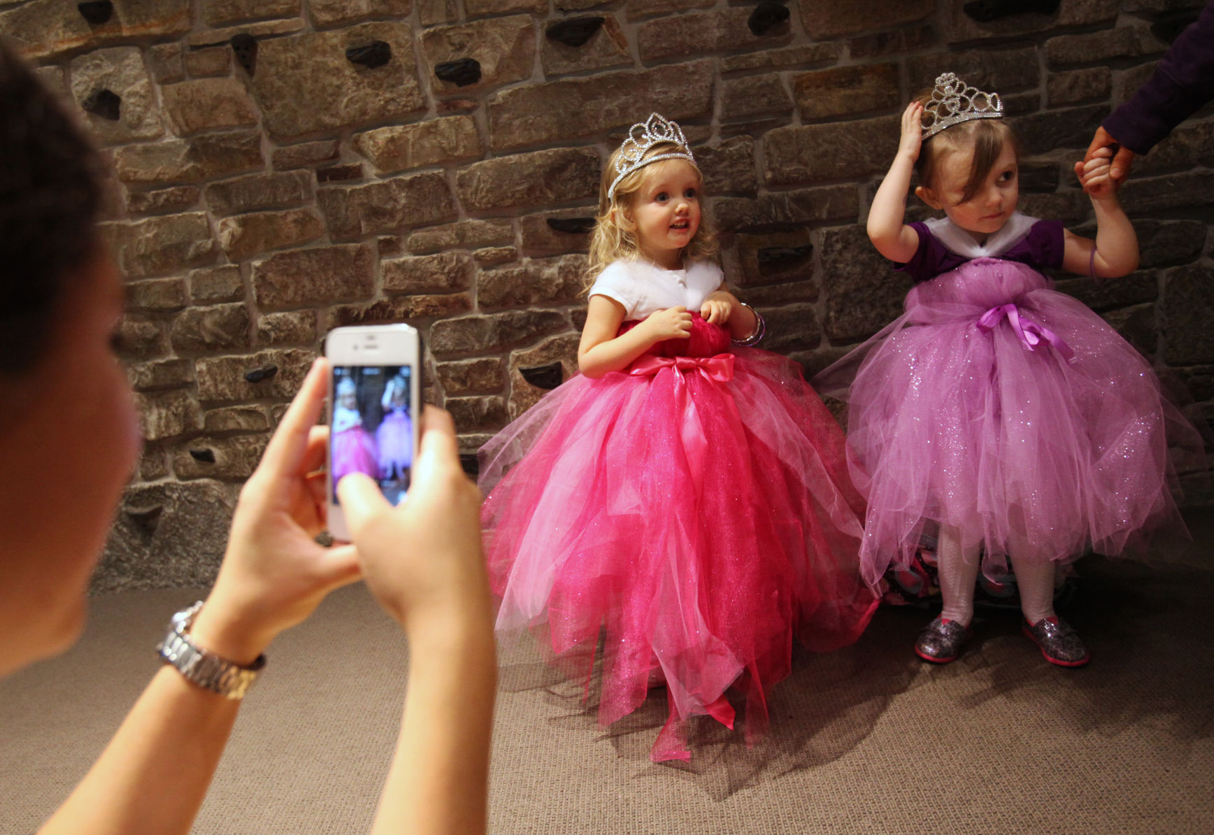 Couple'a princesses